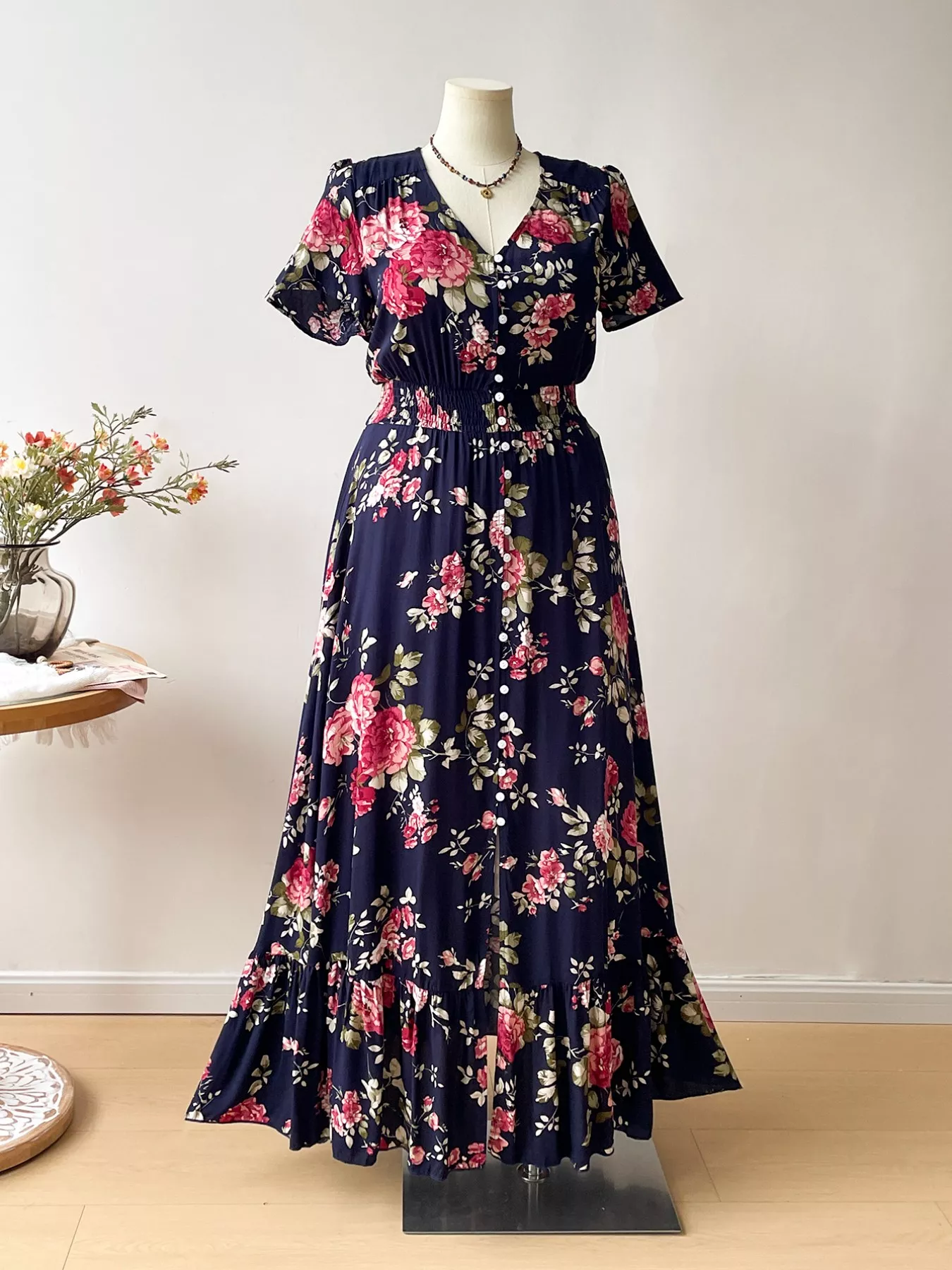 Plus Size Floral Print Short Sleeves V-Neck Dress - Image 3