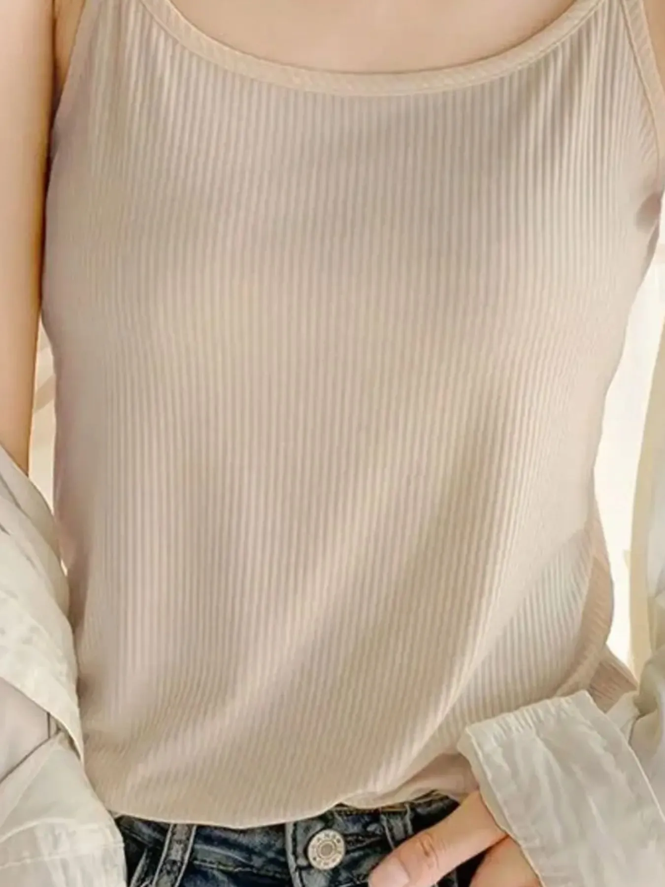 Plus Size Scoop Neck Cami Top - Image 14
