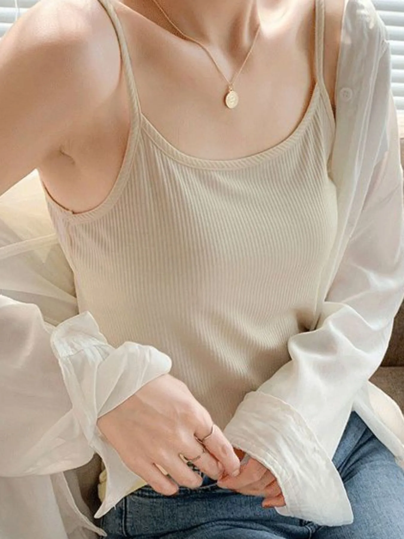 Plus Size Scoop Neck Cami Top - Image 15