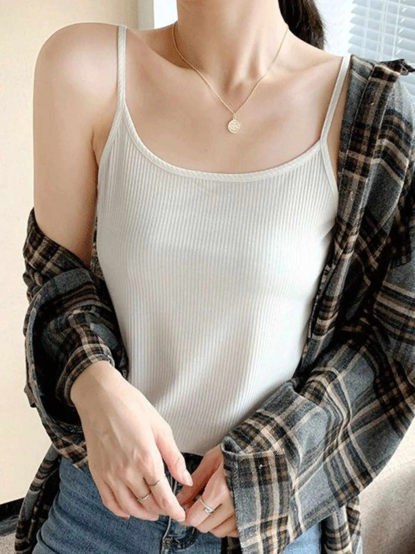 Plus Size Scoop Neck Cami Top - Image 6