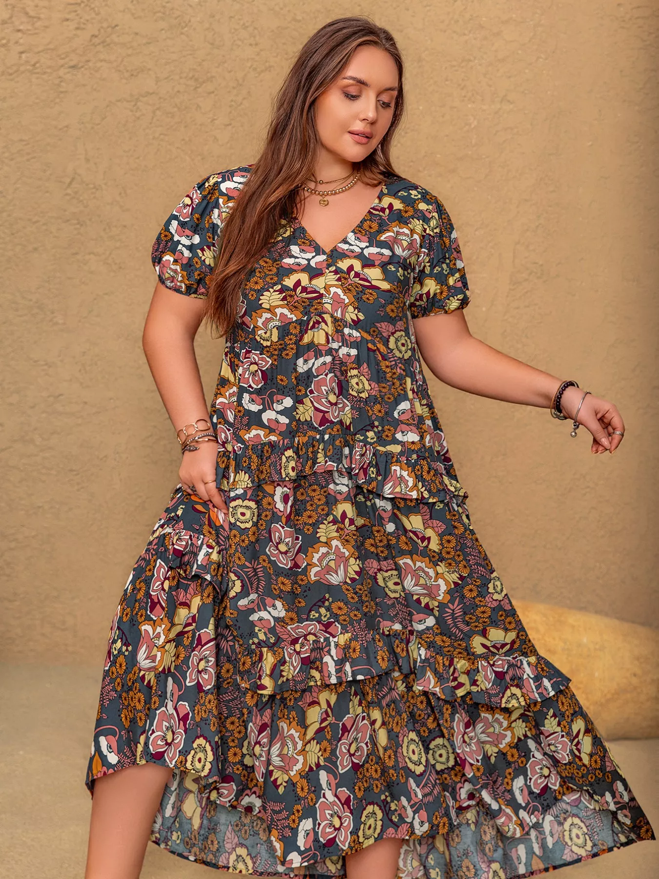 Plus Size V-Neck Short Sleeve Midi Dress - Image 5
