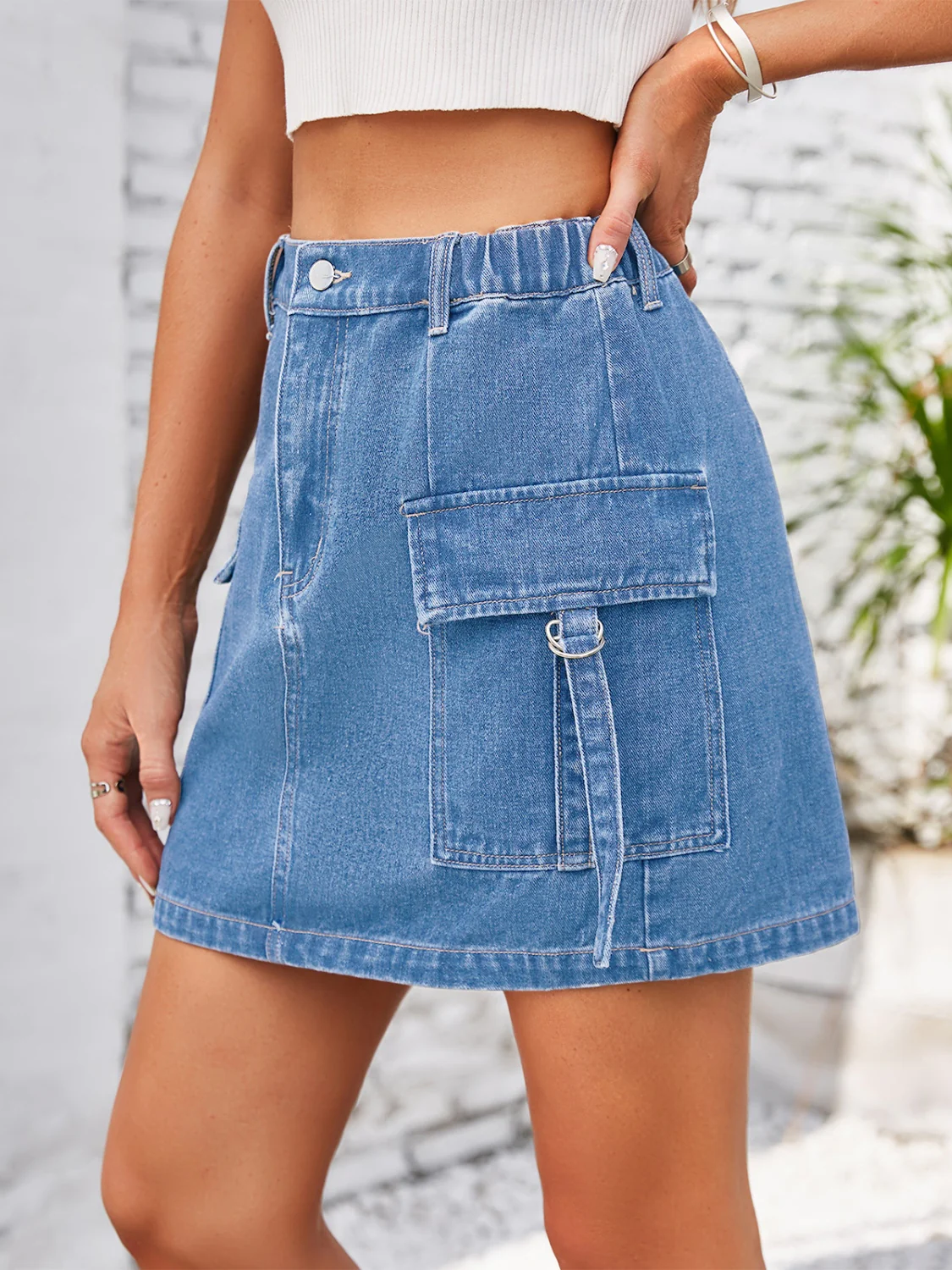 Pocketed Buttoned Denim Skirt - Image 3