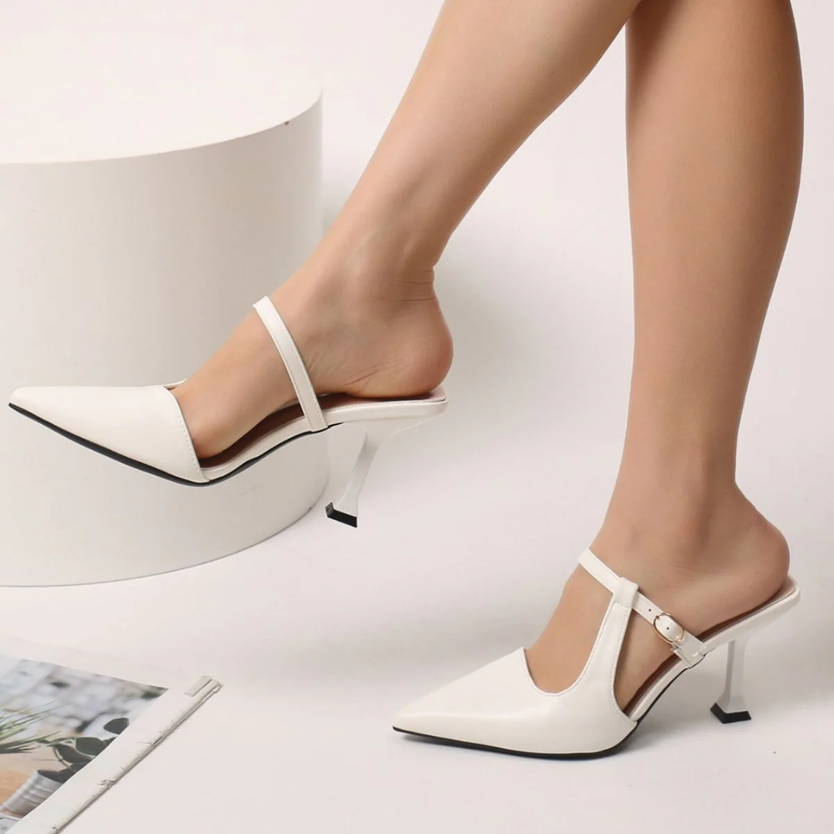 Point Toe Flare Heel Slingback Pumps - Image 2