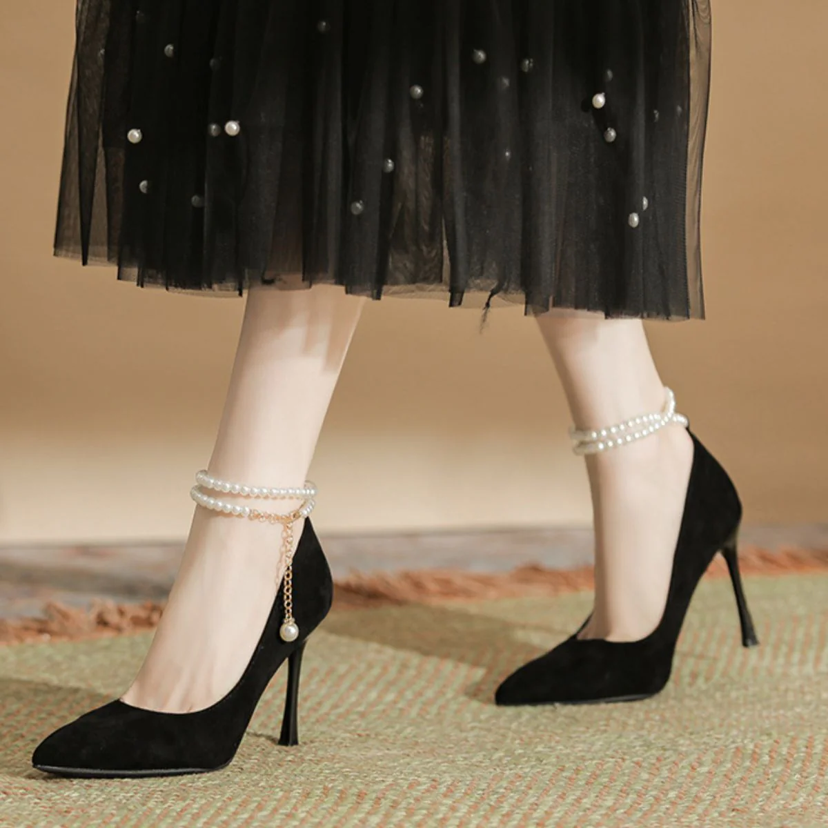 Point Toe High Heel Pumps - Image 2