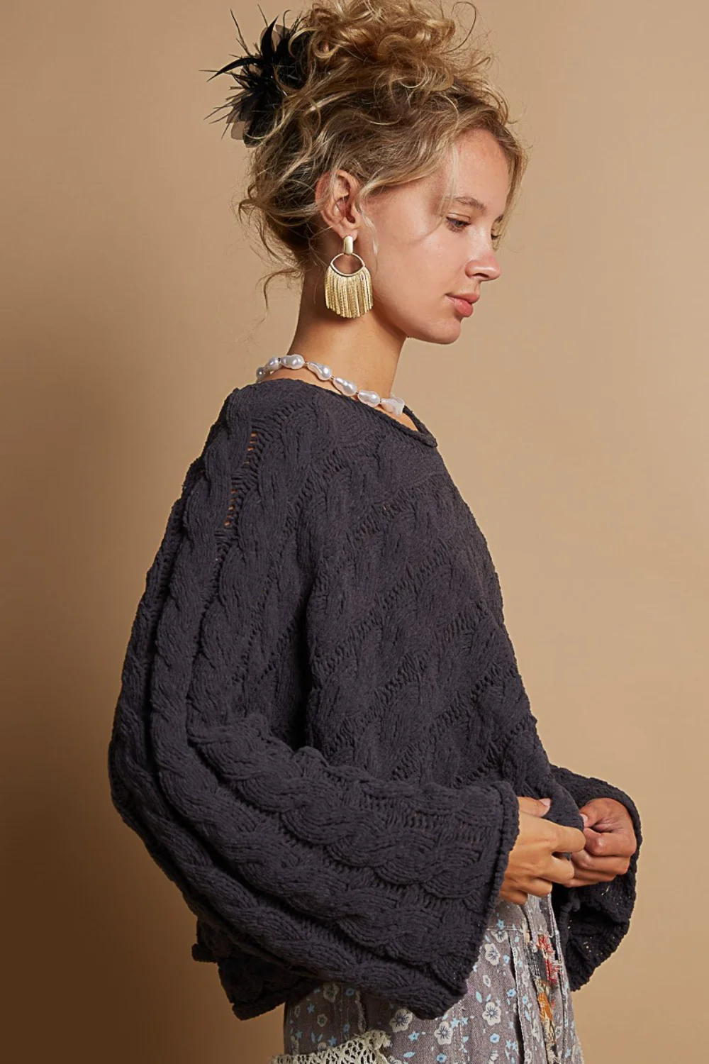 POL Round Neck Cable Knit Cropped Sweater - Image 2
