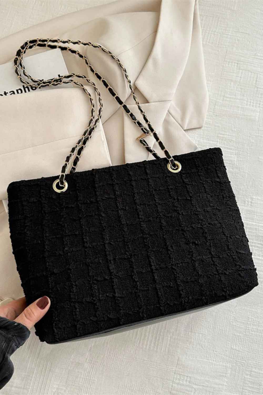 Polyester Texture Chain Tote bag - Image 9