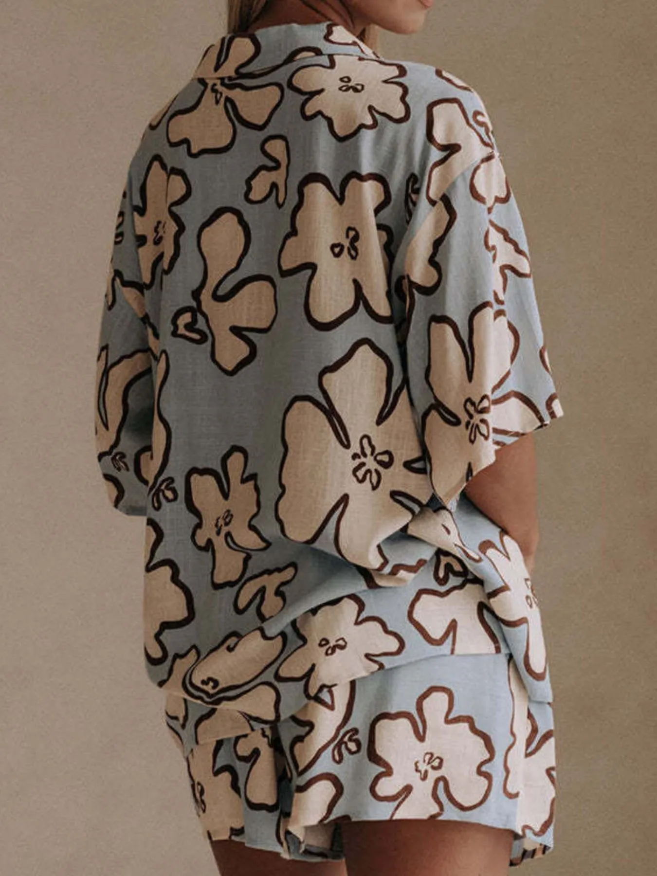 Printed Button Up Shirt and Shorts Set - Image 2
