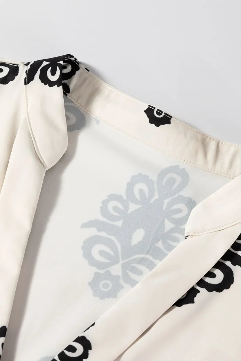 Printed Short Sleeve Loose Blouse - Image 11