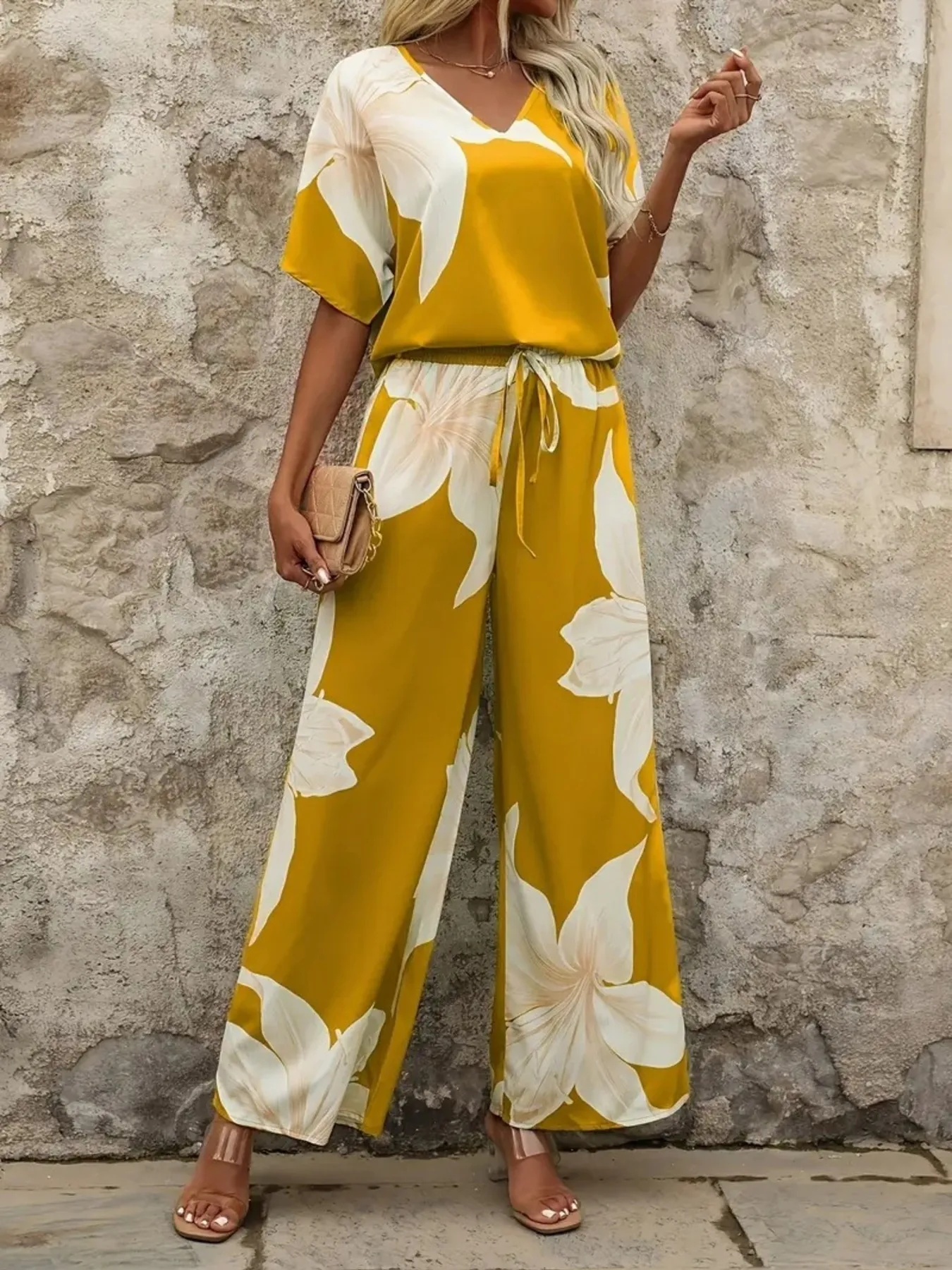 Printed V-Neck Top and Pants Set - Image 10