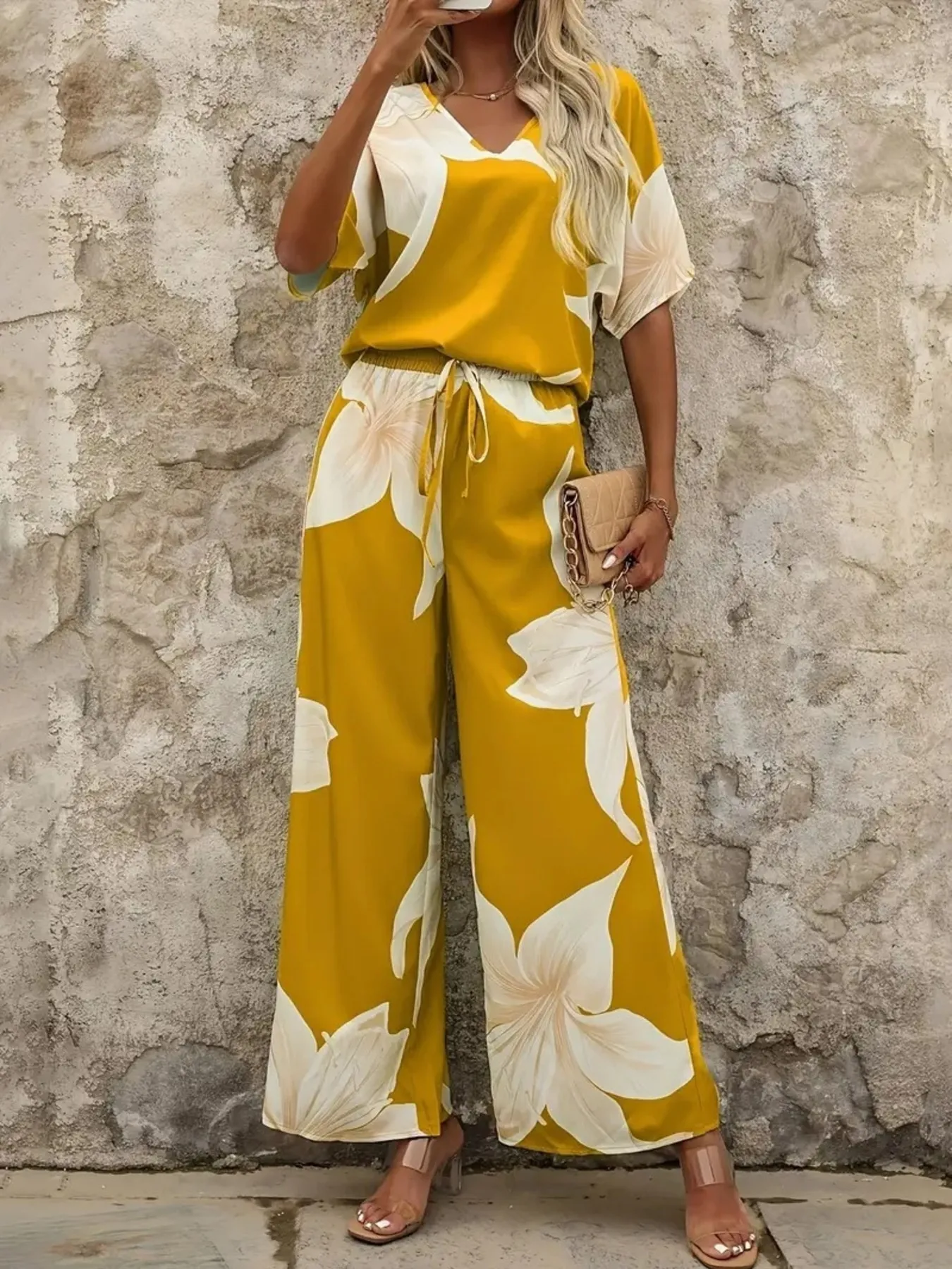 Printed V-Neck Top and Pants Set - Image 11