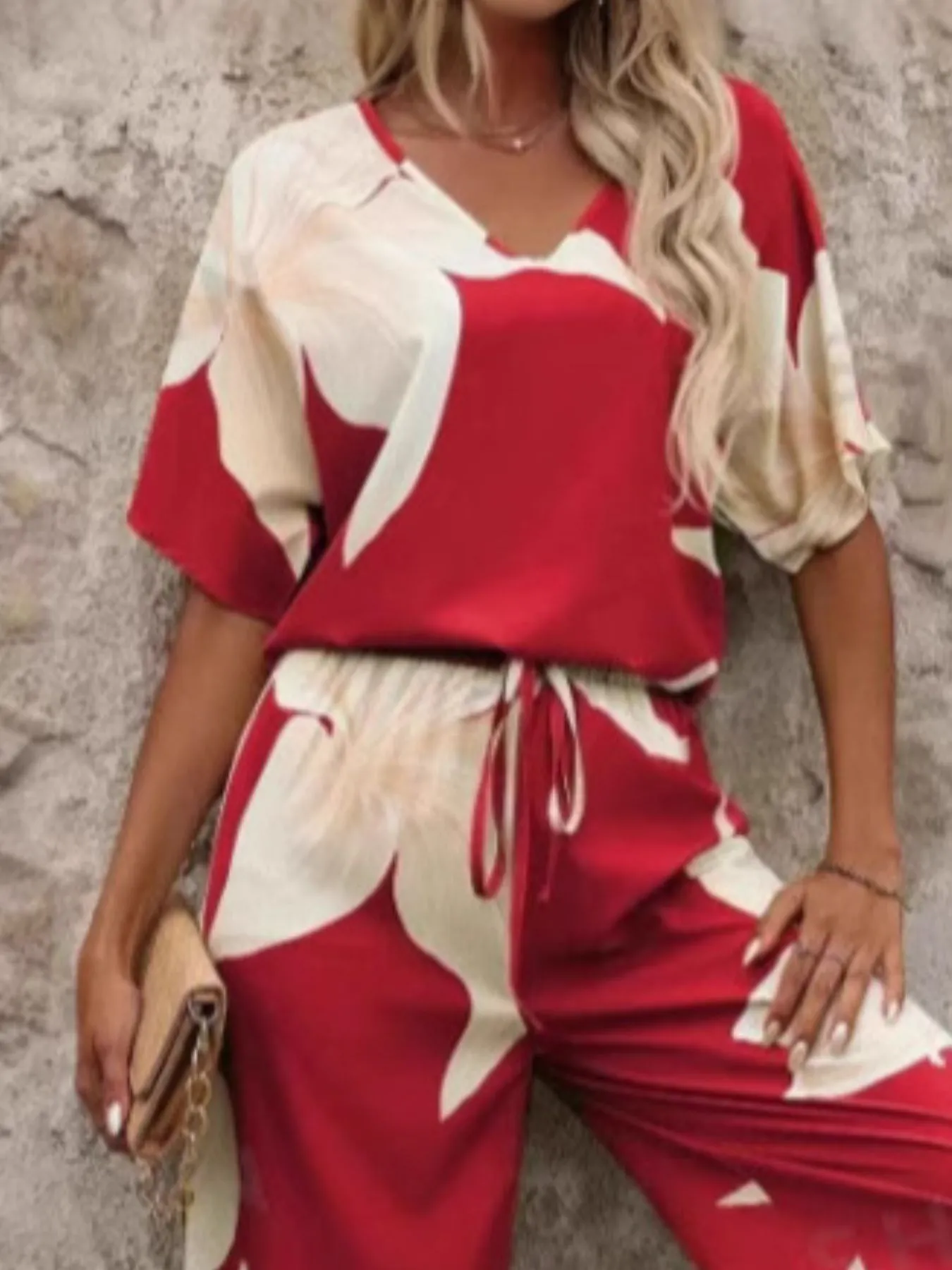 Printed V-Neck Top and Pants Set - Image 14