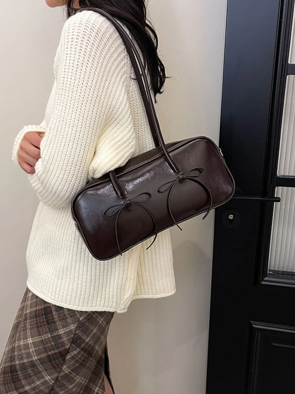 PU Leather Bow Trim Shoulder Bag - Image 8