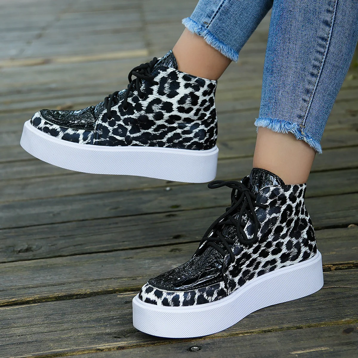 PU Leather Leopard Platform Sneakers - Image 3