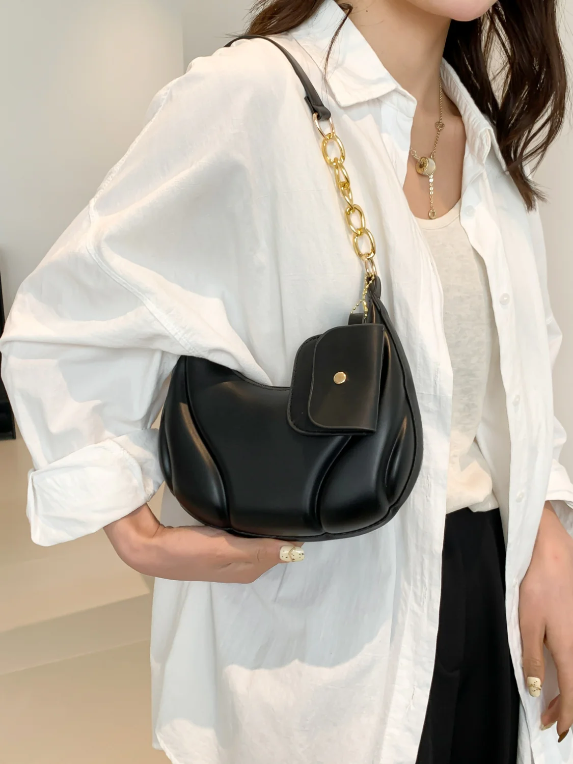 PU Leather Shoulder Bag with EarPods Bag - Image 17