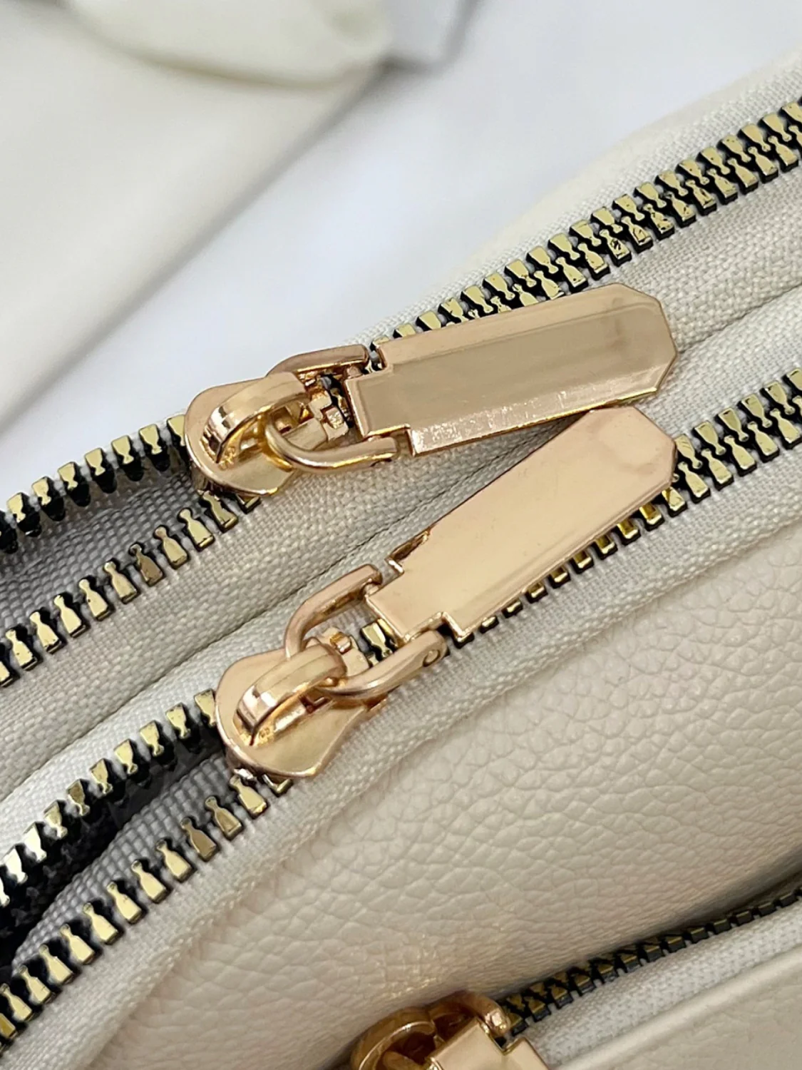 PU Leather Single Strap Crossbody Bag - Image 5