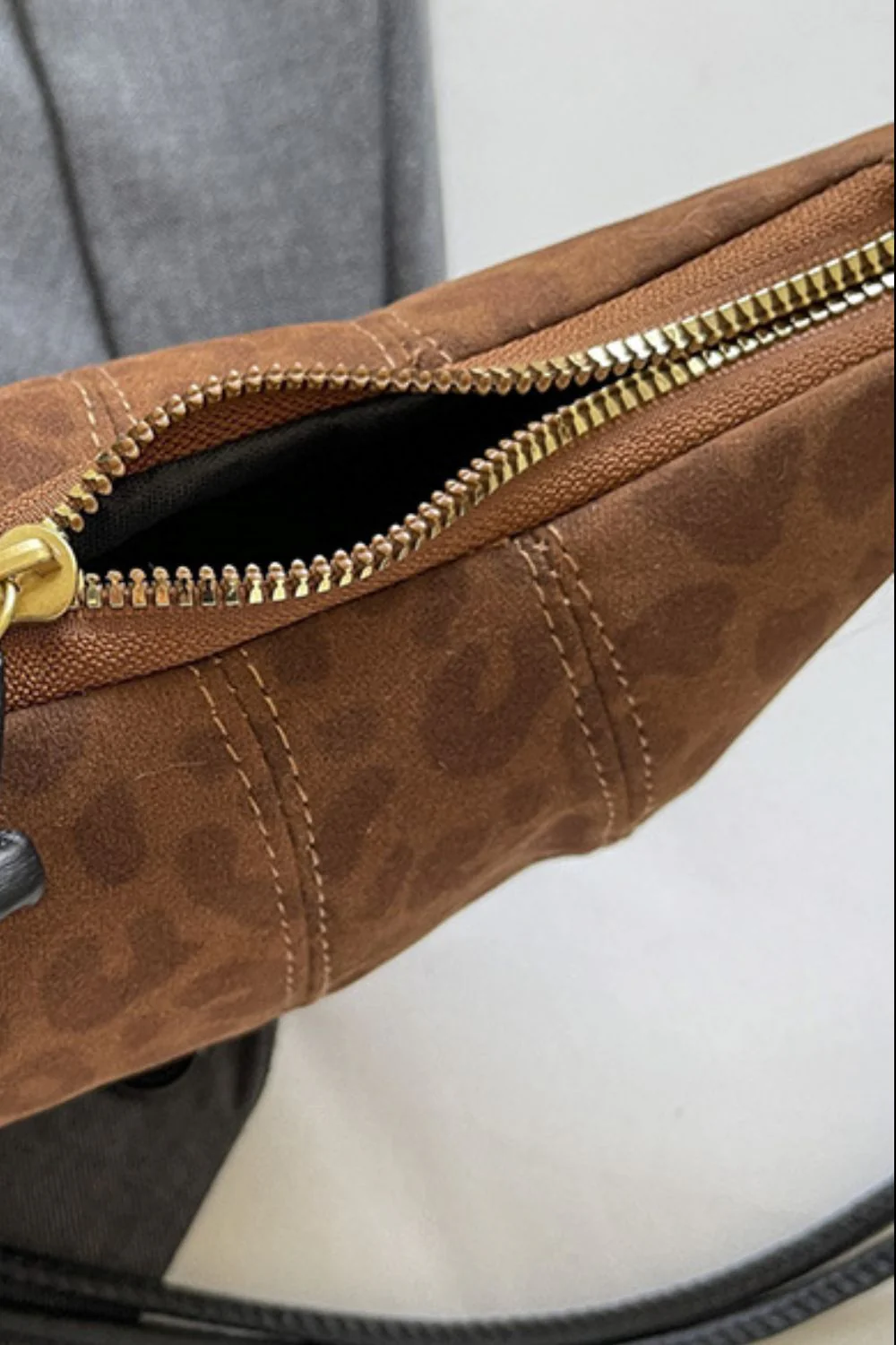 PU Leather Strap Suede Shoulder Bag - Image 5