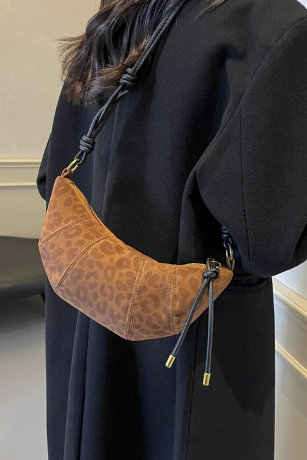 PU Leather Strap Suede Shoulder Bag - Image 7