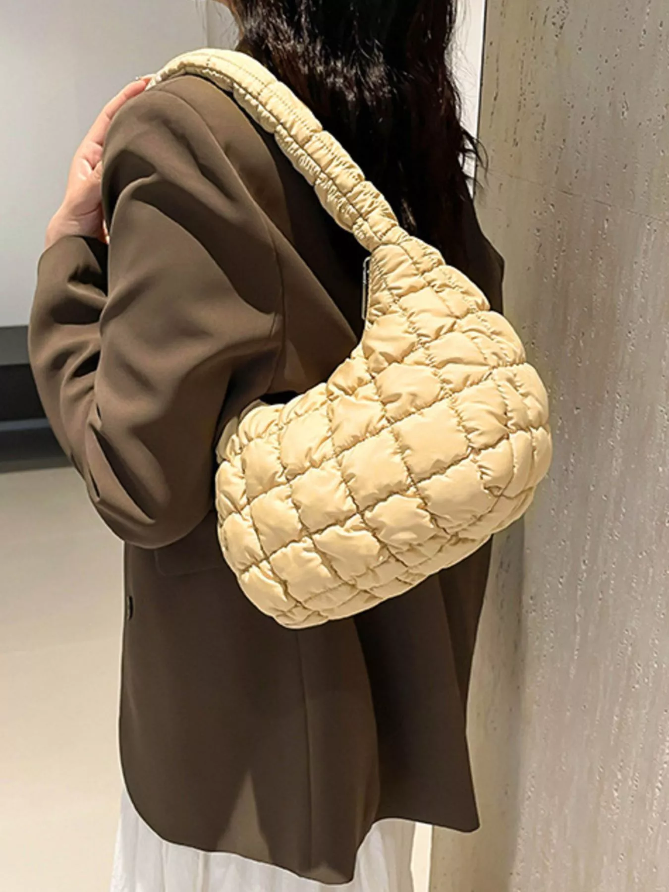 Quilted Ruched Shoulder Bag - Image 19