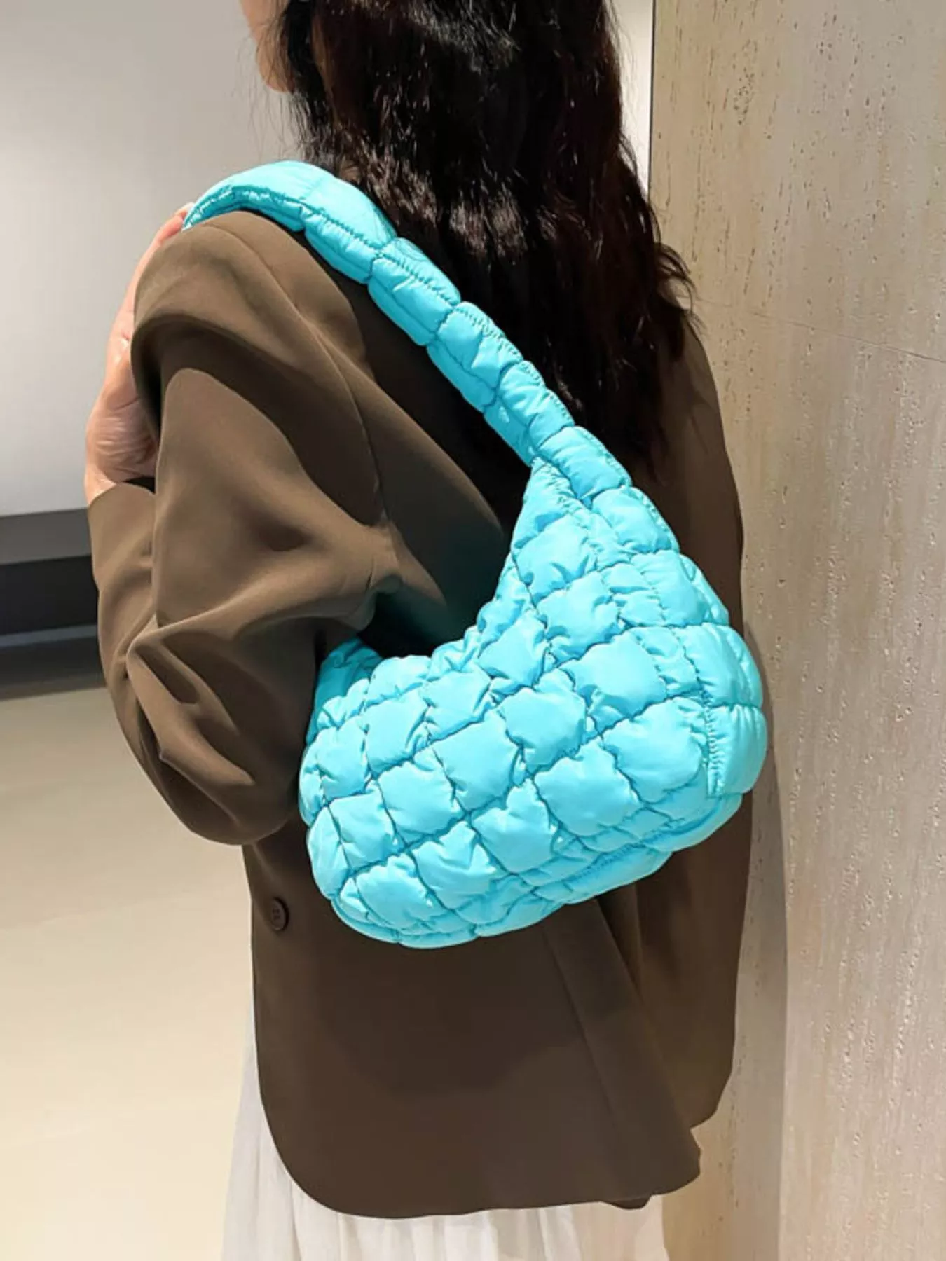 Quilted Ruched Shoulder Bag - Image 5