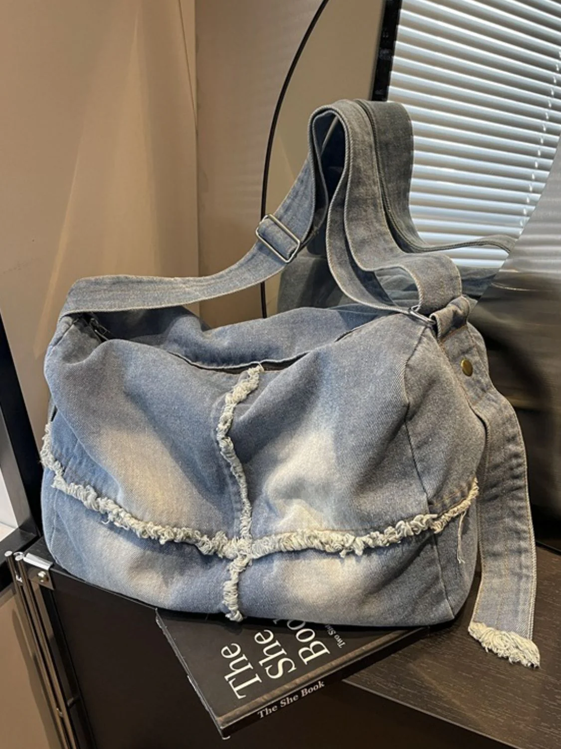 Raw Hem Gradient Crossbody Bag - Image 7