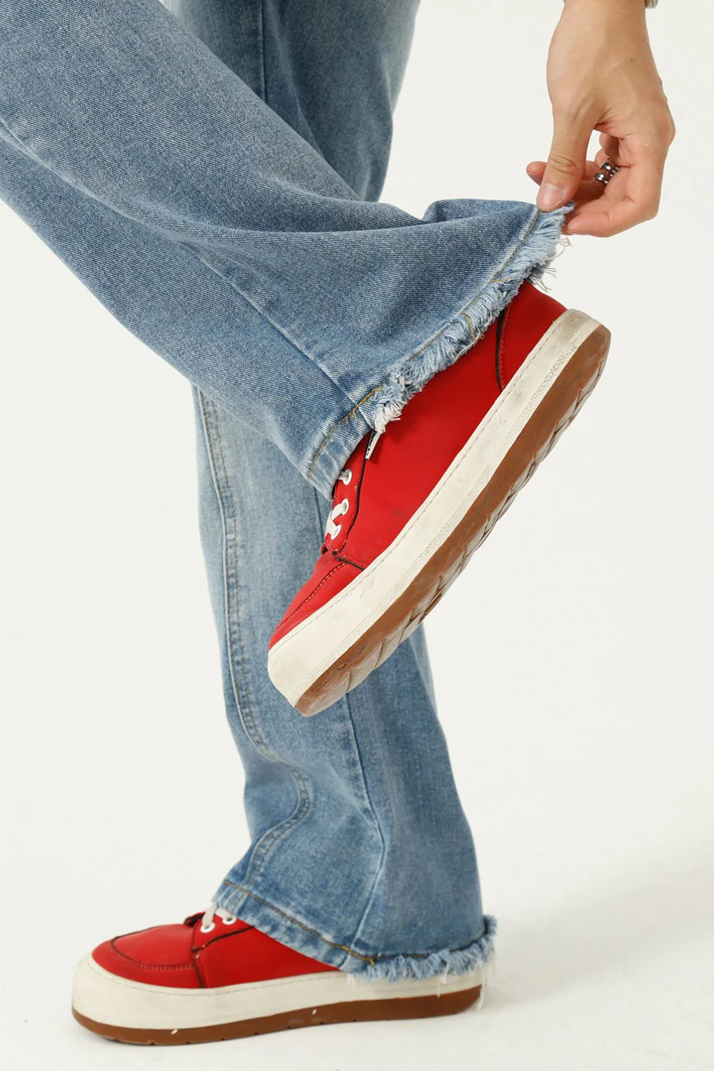 Raw Hem Jeans with Pockets - Image 4