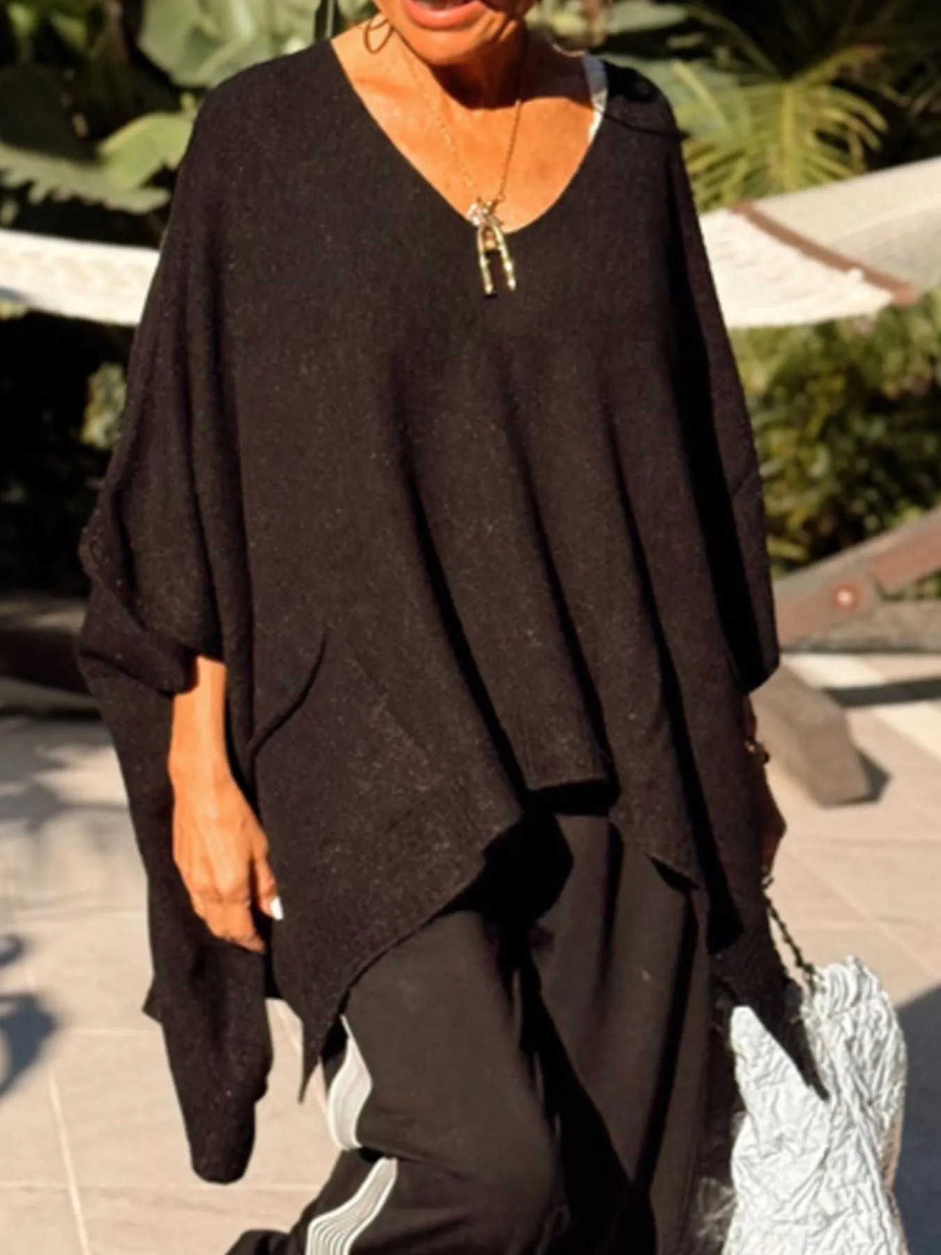 Ribbed Hem V-Neck Sweater - Image 10