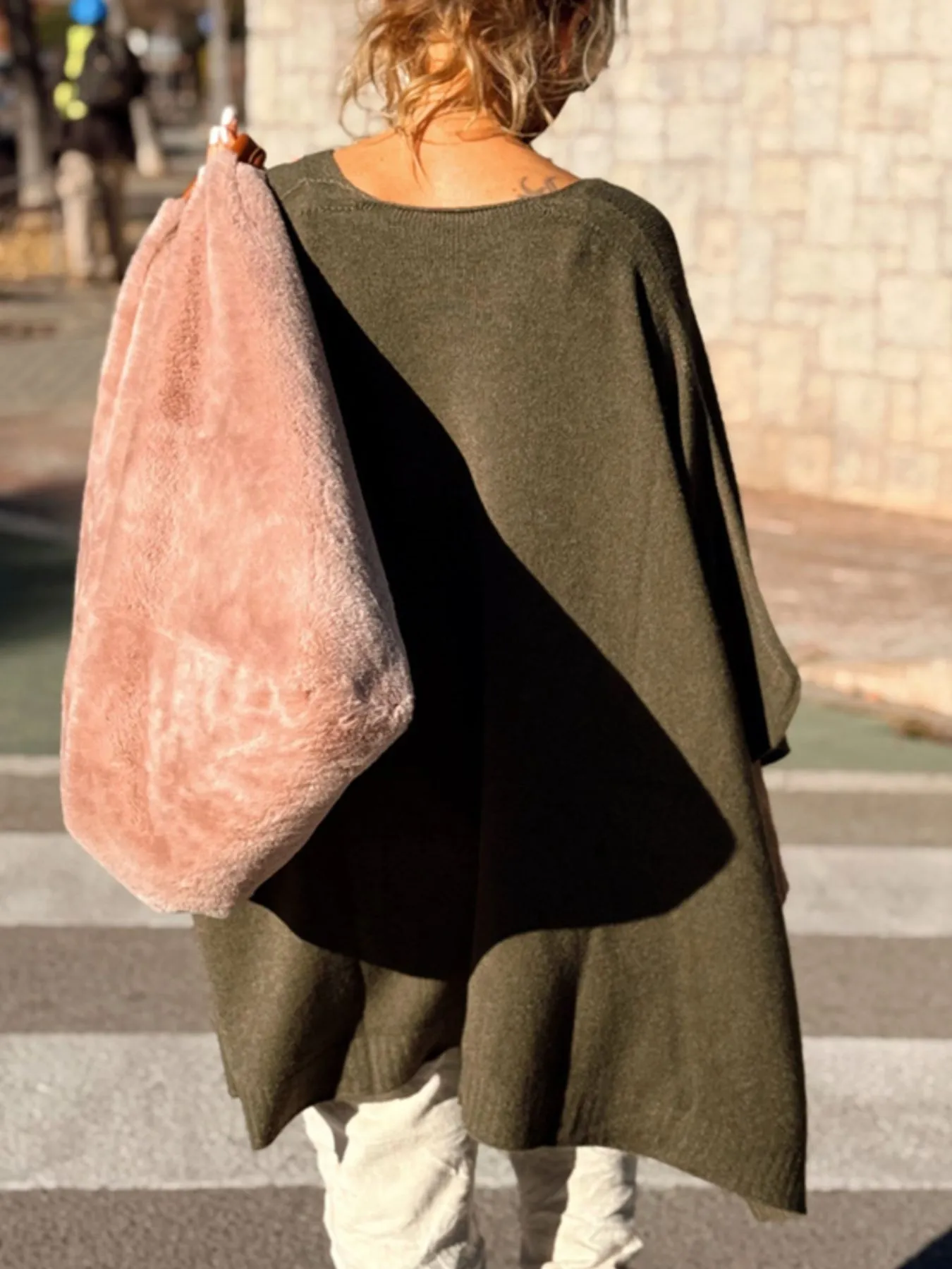 Ribbed Hem V-Neck Sweater - Image 12