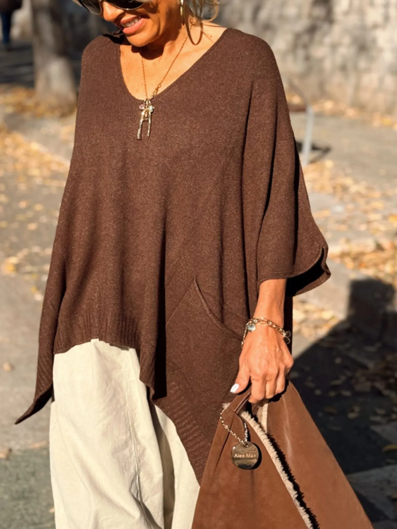 Ribbed Hem V-Neck Sweater - Image 18