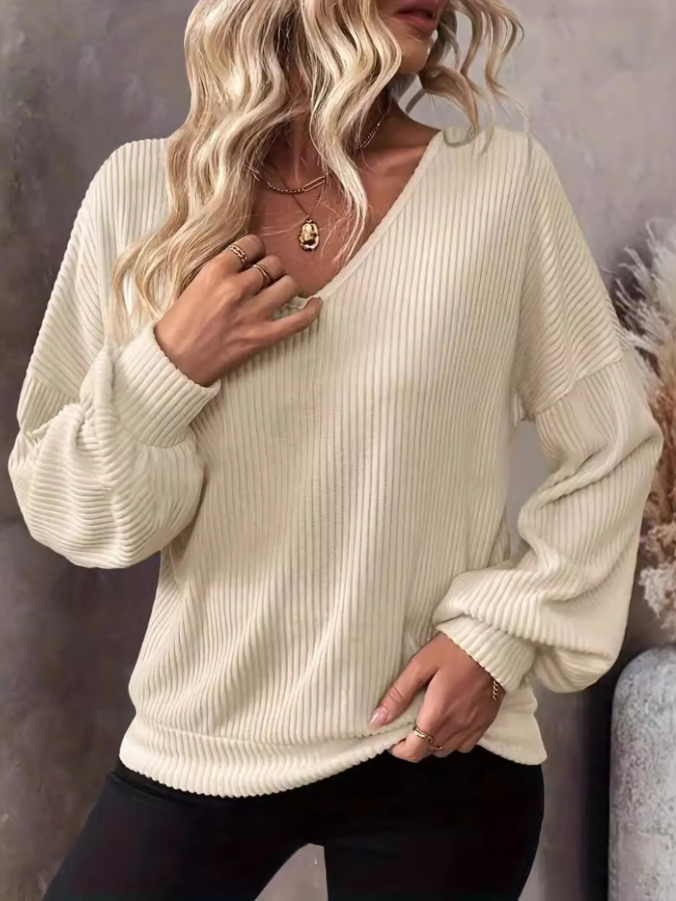 Ribbed Knit Back Bow Tie Blouse - Image 4