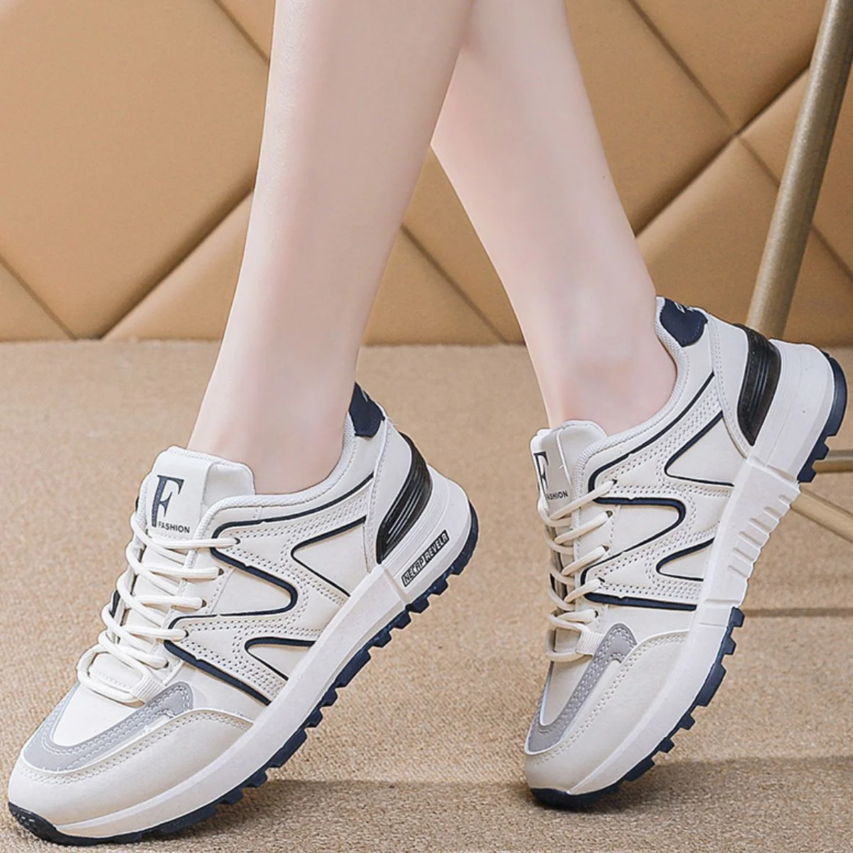 Round Toe Lace Up Athletic Sneakers - Image 3