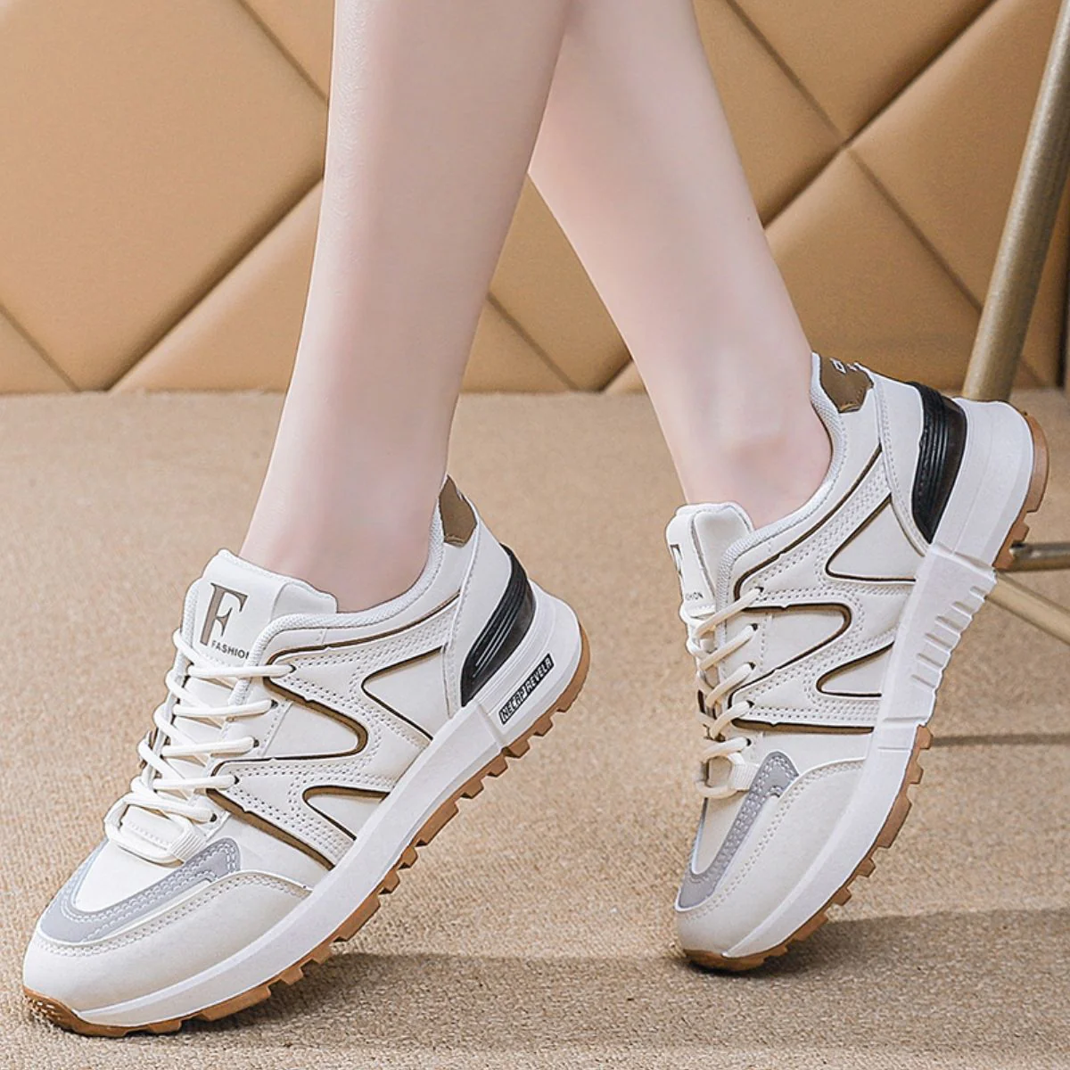 Round Toe Lace Up Athletic Sneakers - Image 4