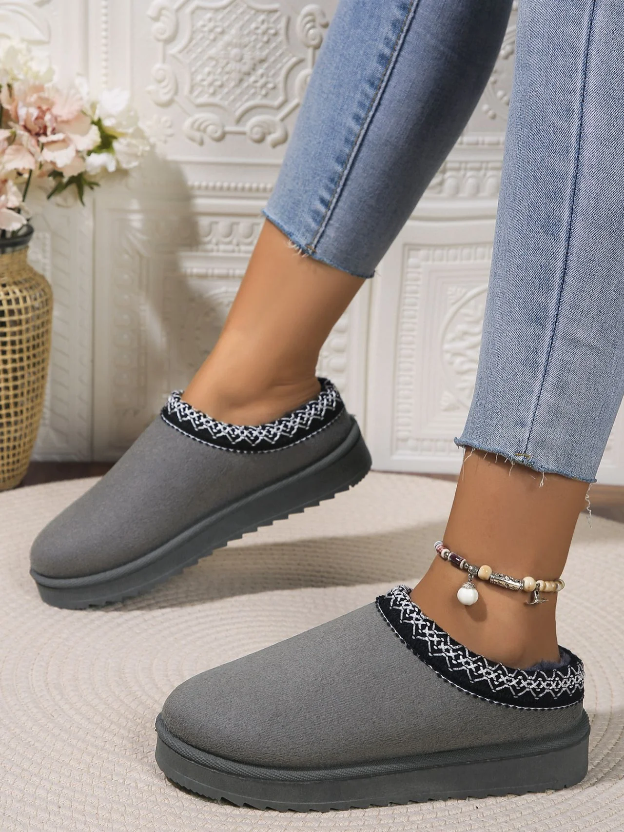 Round Toe Platform Slippers - Image 5