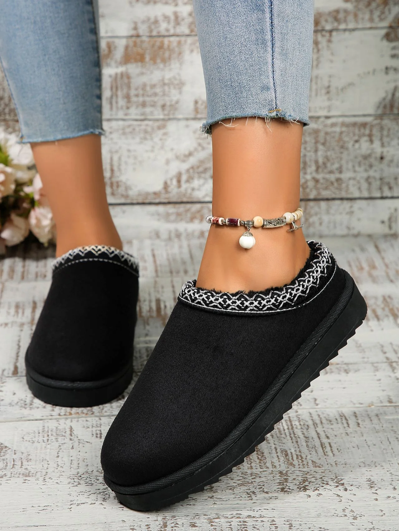 Round Toe Platform Slippers - Image 9