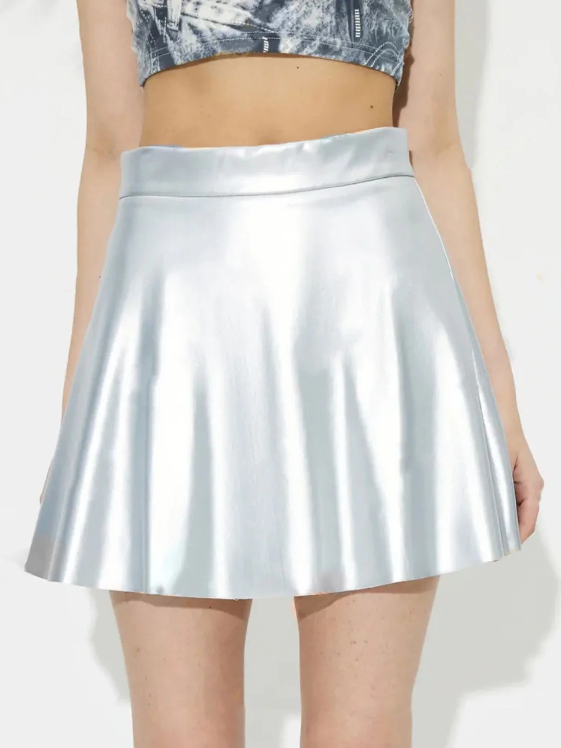 Ruched Mini Skirt with Zipper - Image 3