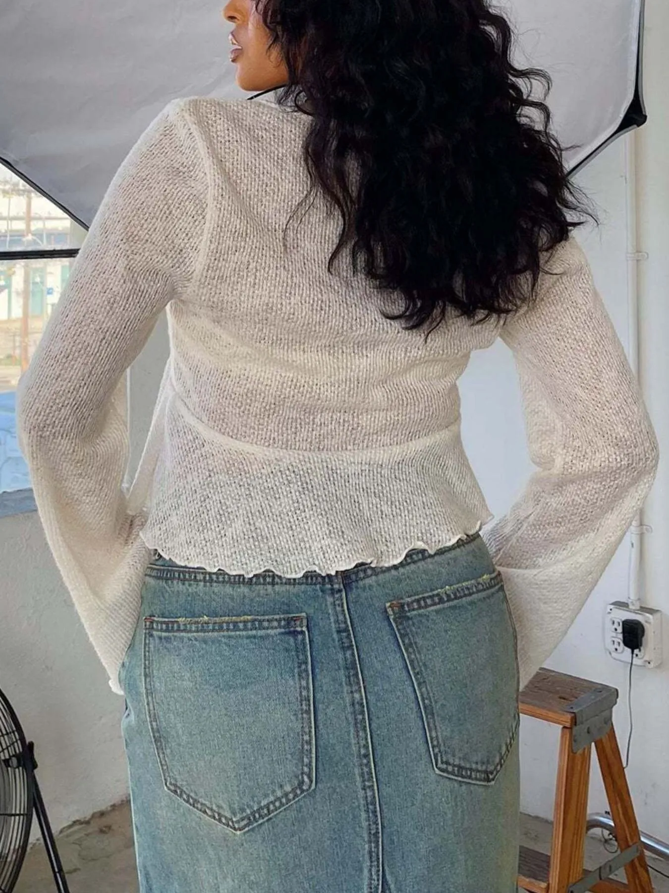 Ruffled Hem Tie-Front Cropped Cardigan - Image 5