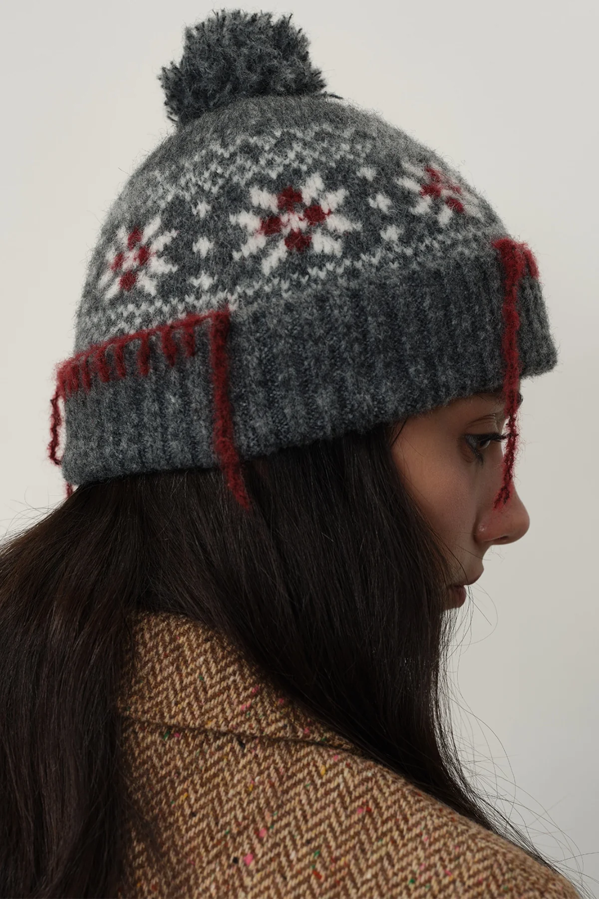 Seam Trim Geometric Knit Hat - Image 3