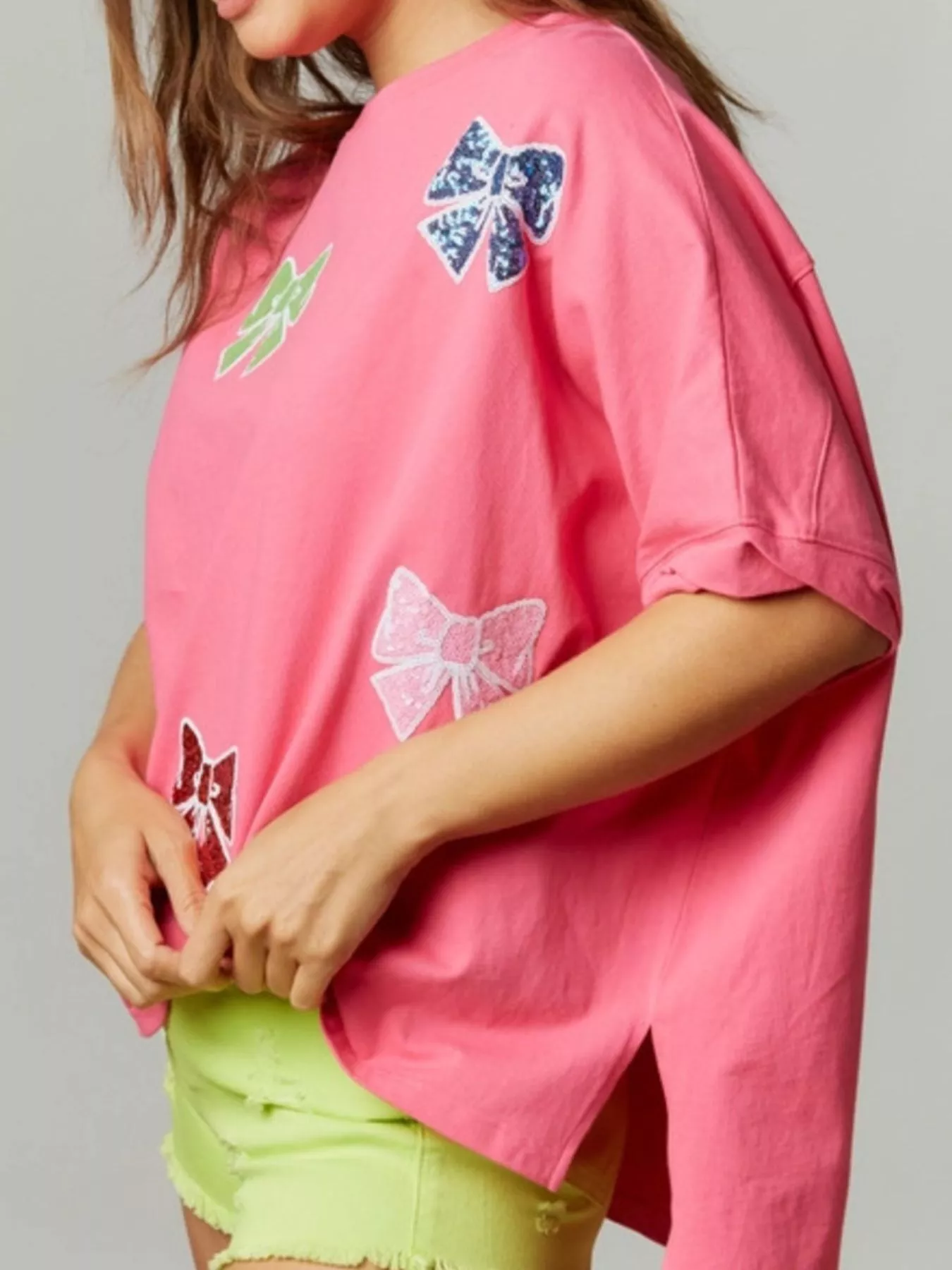Sequin Bow Round Neck T-Shirt - Image 8