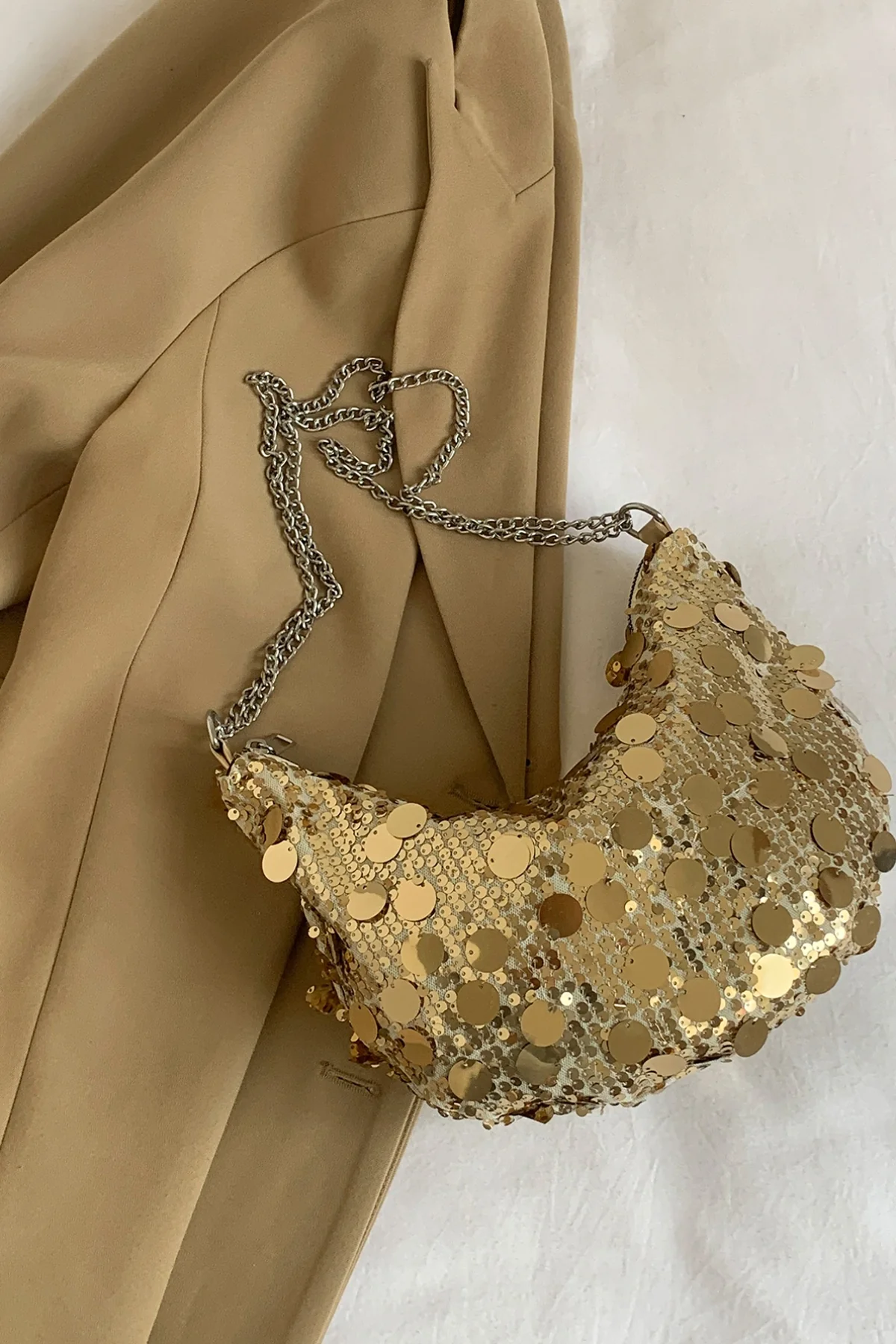 Sequin Chain Crossbody Bag - Image 25