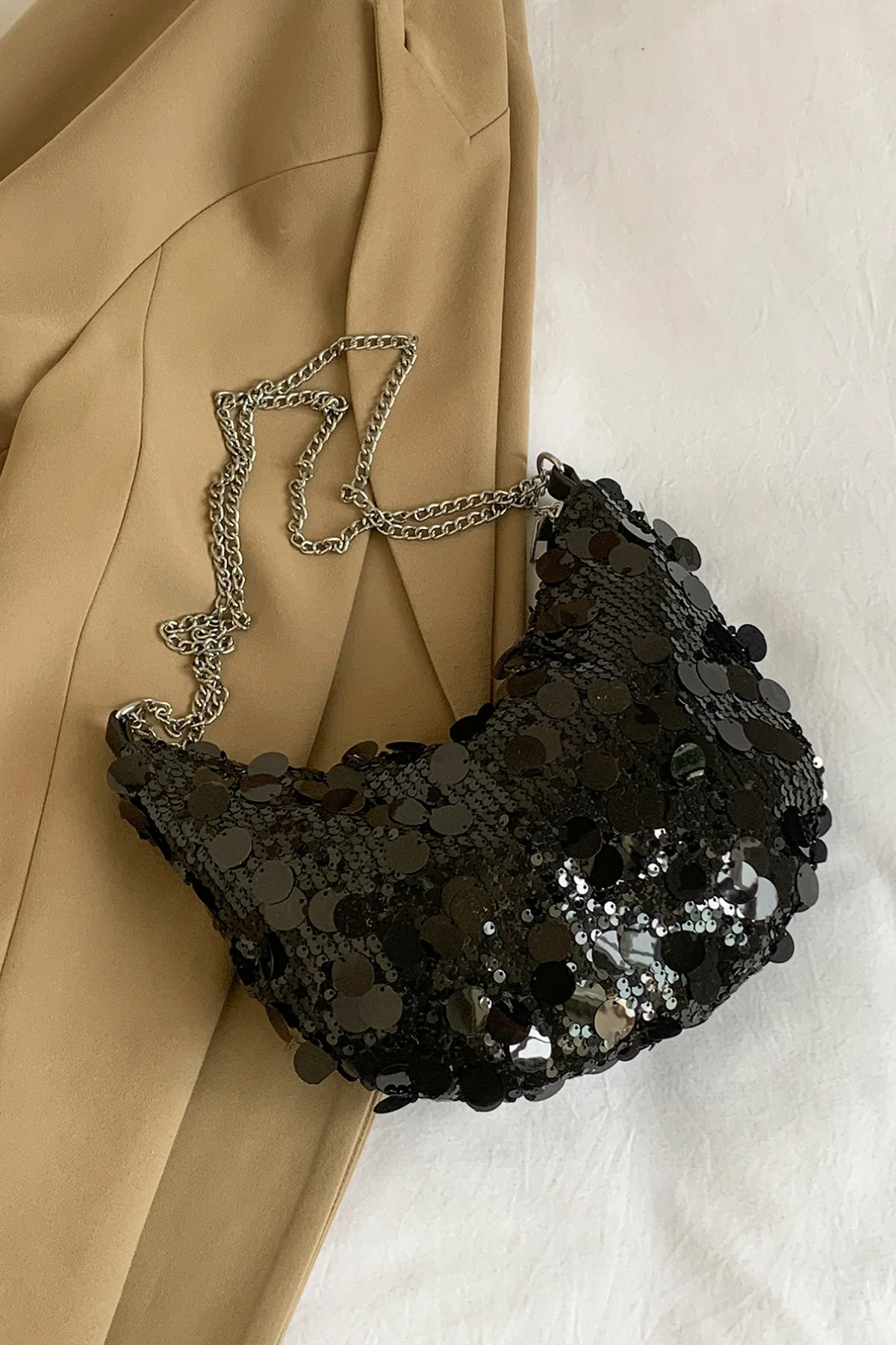 Sequin Chain Crossbody Bag - Image 5