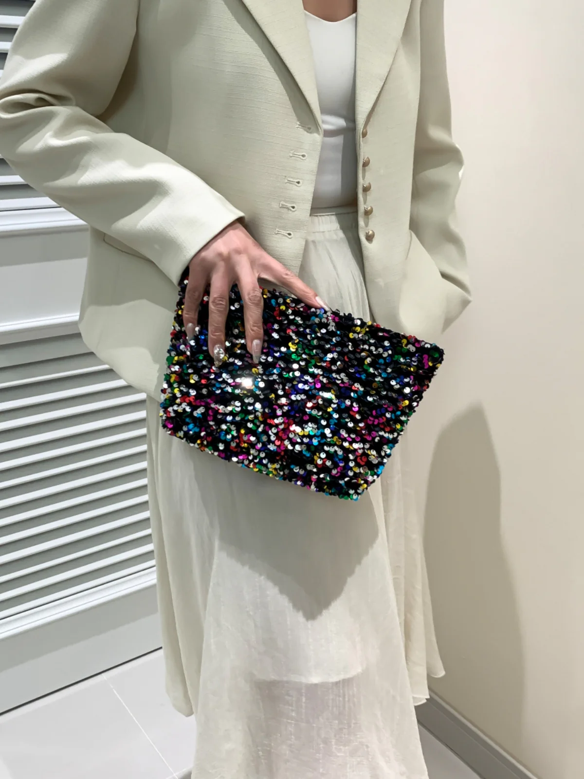 Sequin Clutch with Zipper - Image 20