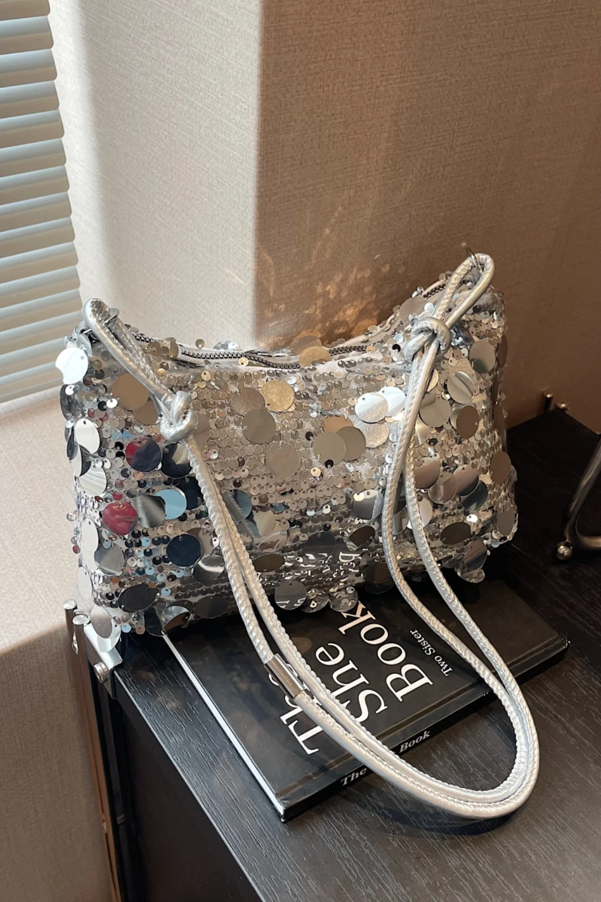 Sequin Knotted Straps Shoulder Bag - Image 11