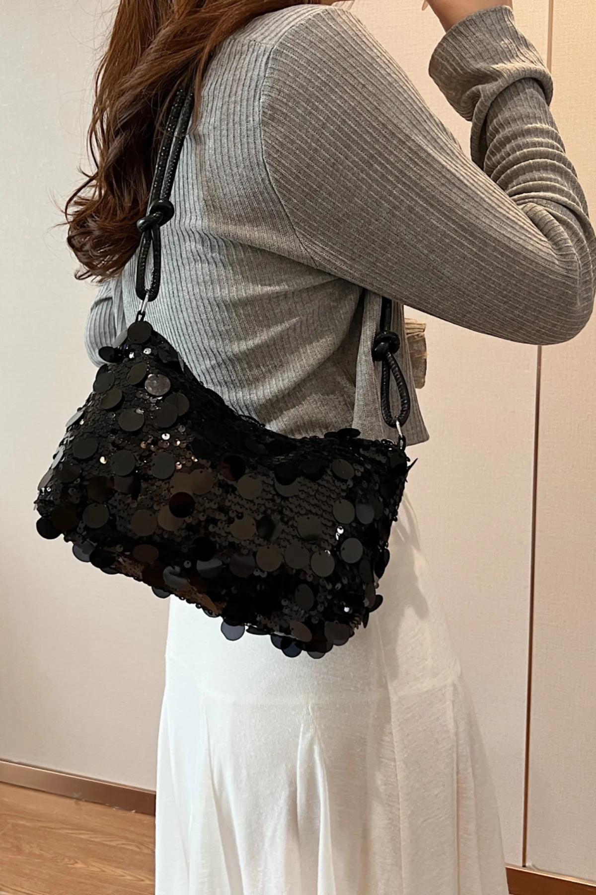 Sequin Knotted Straps Shoulder Bag - Image 15