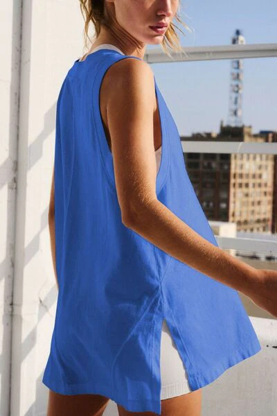 Side Slit V-Neck Tank - Image 12