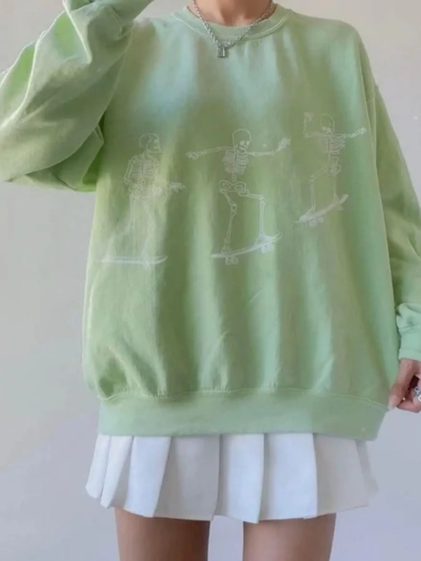 Skeleton Graphic Oversized Sweatshirt - Image 10