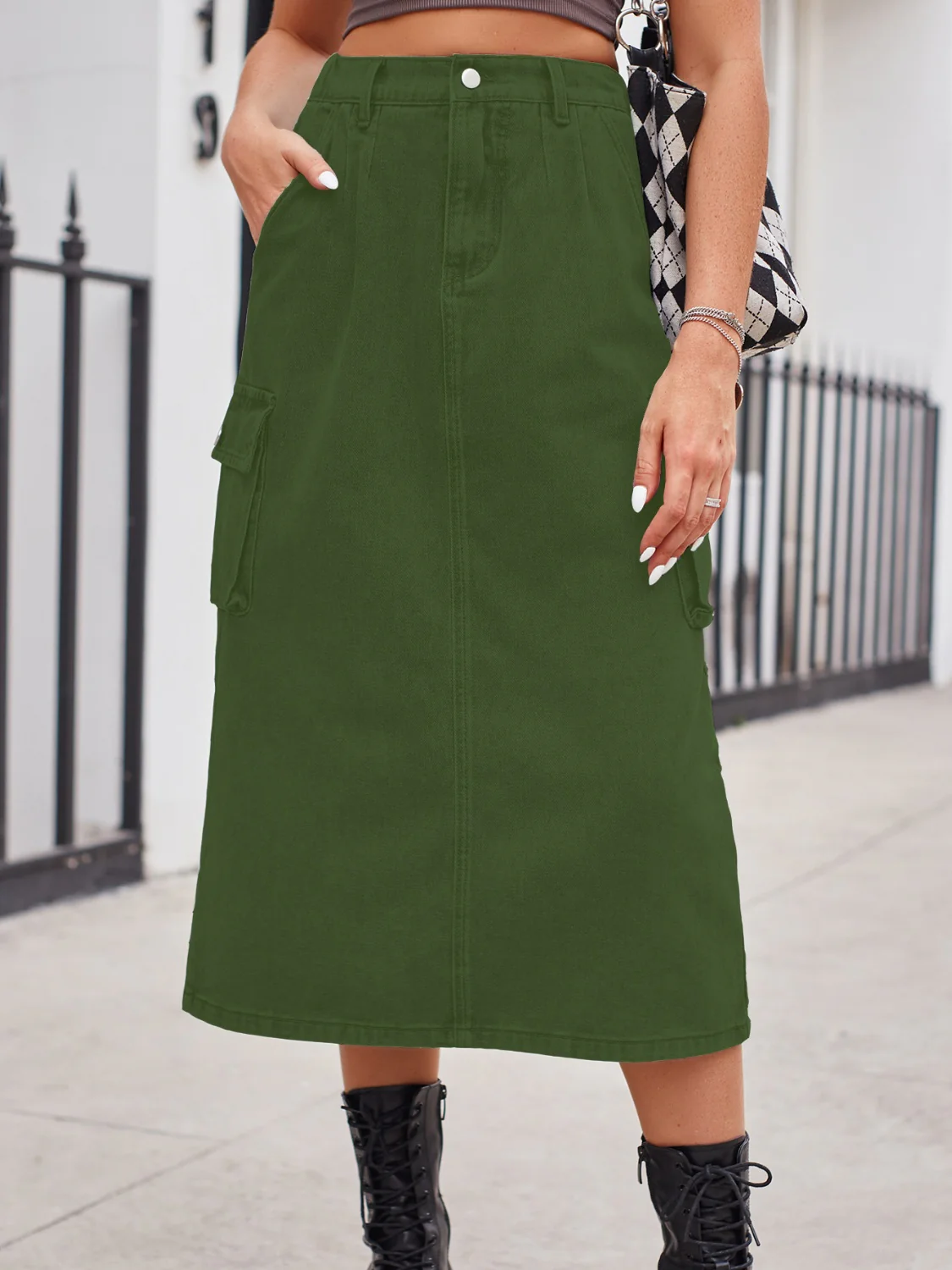 Slit Buttoned Denim Skirt with Pockets - Image 5