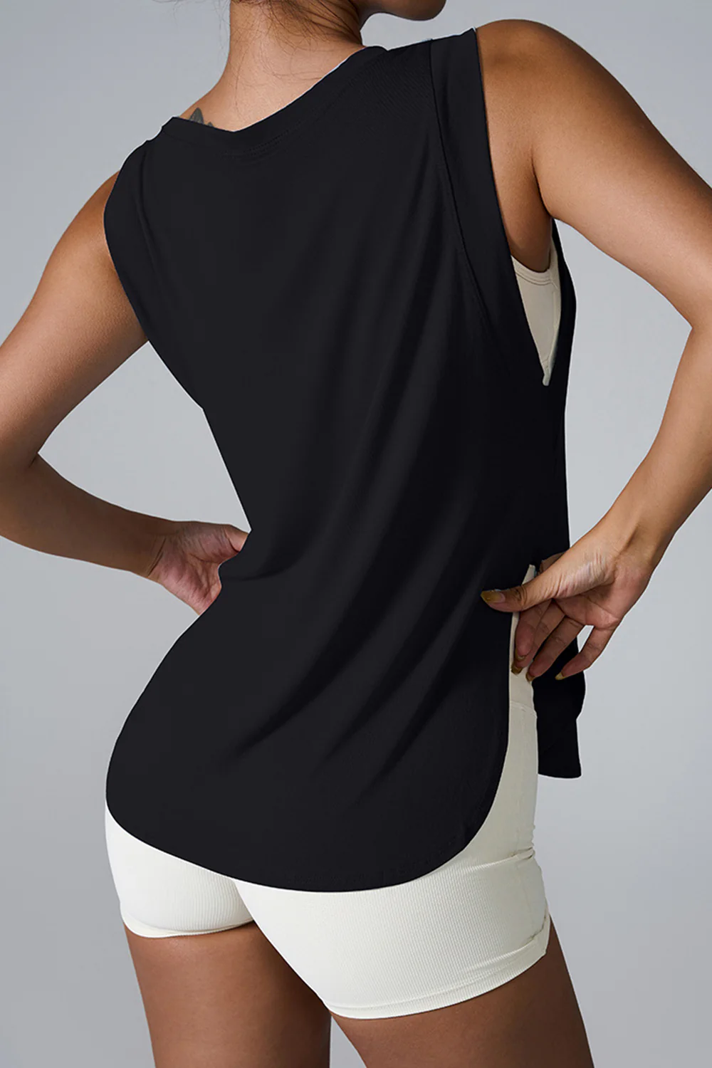 Slit Round Neck Active Tank - Image 6