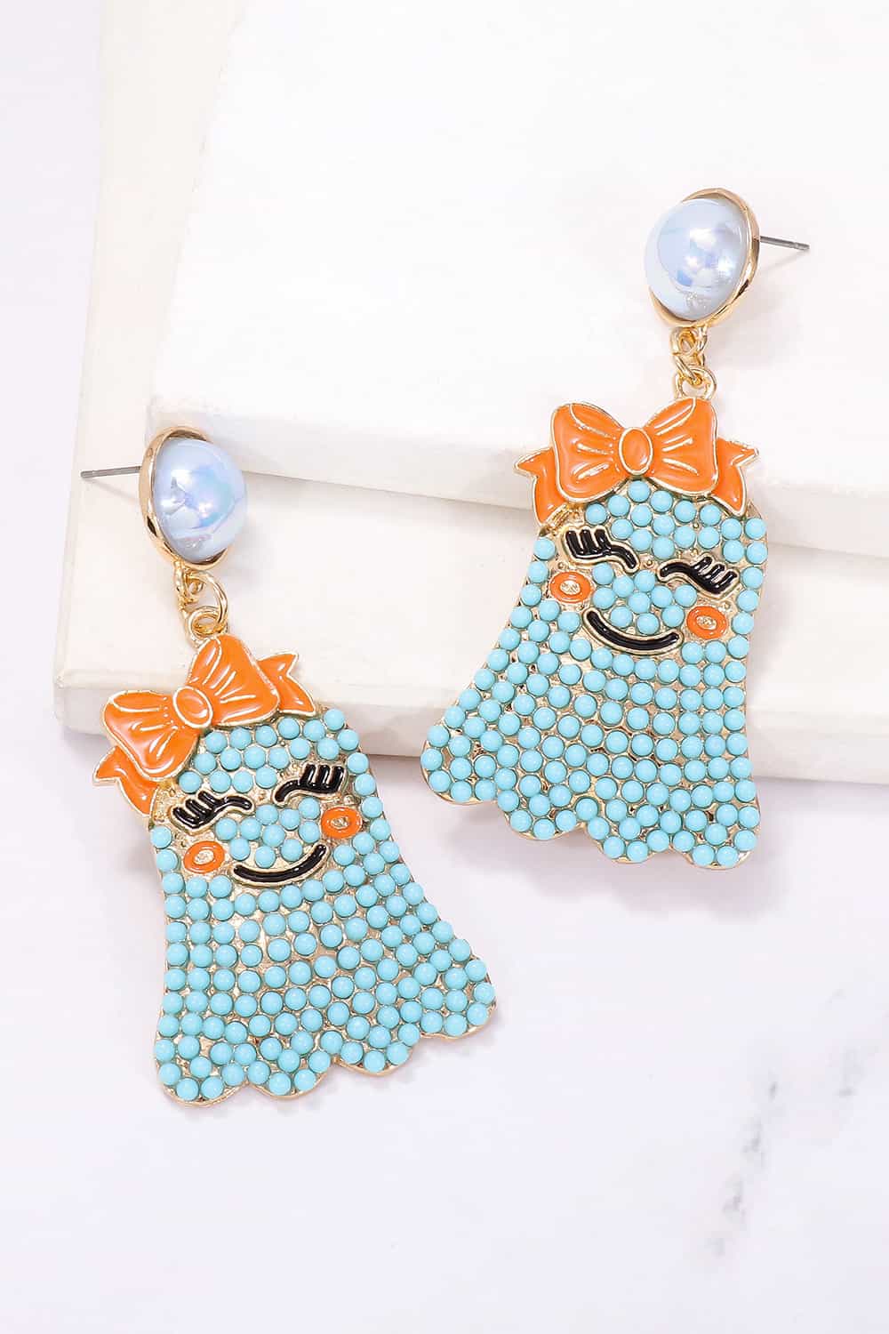 Smiling Ghost Shape Synthetic Pearl Earrings - Image 4