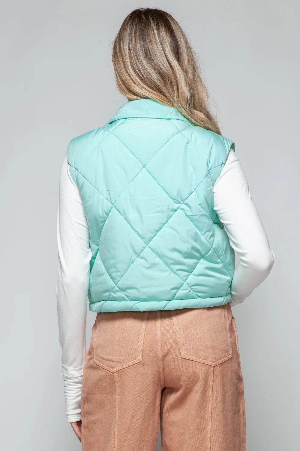 Snobbish Snap Down Quilted Crop Vest - Image 2