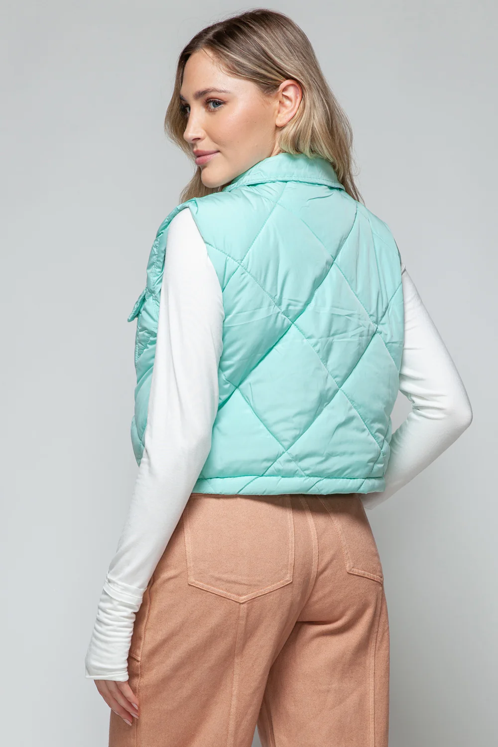 Snobbish Snap Down Quilted Crop Vest - Image 3