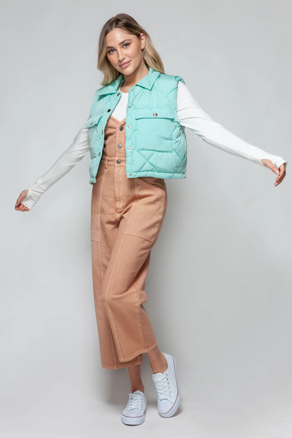 Snobbish Snap Down Quilted Crop Vest - Image 7